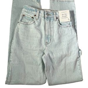 Ultra High Rise 90s Straight Carpenter Jean